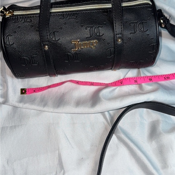Juicy Couture Black Crossbody Barrel Bag - Picture 4 of 6